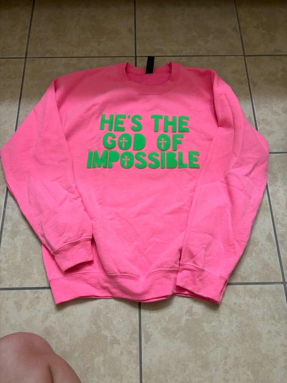 Pink Graphic Sweatshirt "He's The God Of Impossible"